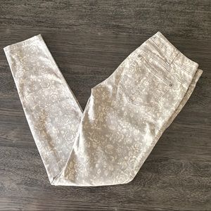 EUC Free People 28 Floral Denim Skinny Jean